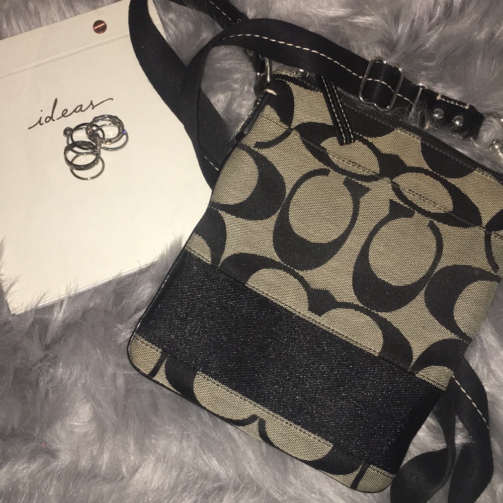Black coach crossbody bag ✨AUTHENTIC✨